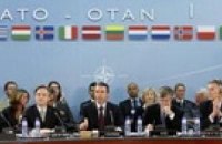 Расмуссен впервые проводит заседание Совета НАТО