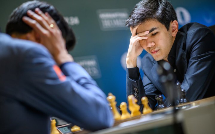 Гросмейстер з Узбекистану виграв Турнір претендентів і змагатиметься за шахову корону 