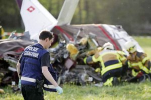 Російські слідчі почали вивчати причину аварії літака в Криму