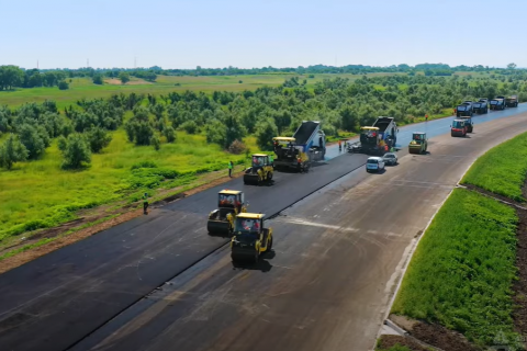 Компанія “Автомагістраль-Південь” застосує унікальний прилад для асфальту на будівництві доріг