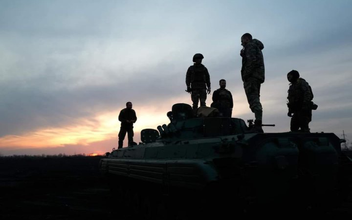 Ворог намагається прорвати оборону ЗСУ на Донецькому напрямку: за добу понад 50 атак, – Генштаб