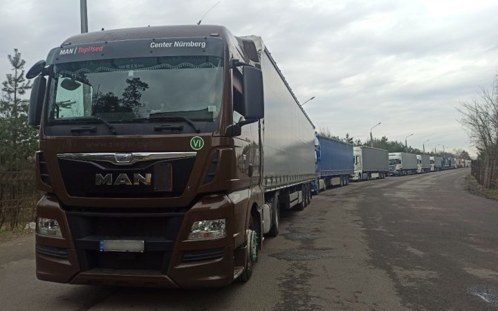 Після призупинення блокади до Польщі виїхало майже 5 тисяч вантажівок, – Кубраков