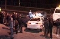 В центре Киева на пешеходном переходе Mazda сбила двух человек
