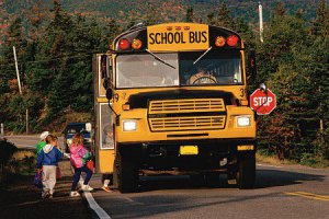 Водитель школьного автобуса в США спасла 40 подростков