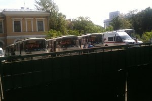 В центр Киева уже подогнали "Беркут"