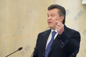 Янукович предлагает перейти к выборам по партийным спискам
