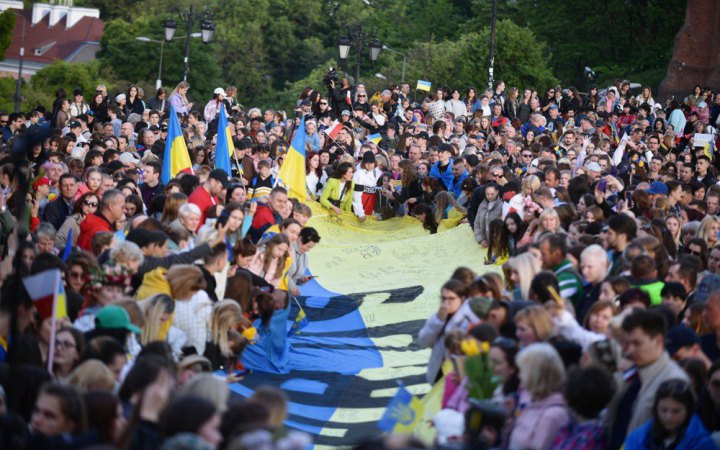 Більшість українців вважають російський мирний план категорично неприйнятним, - опитування КМІС