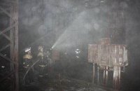 В Луганской области спасатели четвертые сутки не могут потушить пожар на шахте
