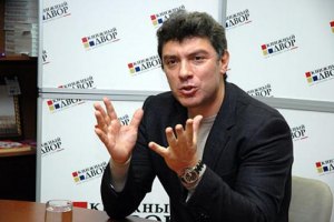 В России нет разговоров о холодной войне с Украиной, - Немцов