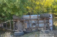В Одесской области перевернулся трактор с детьми в прицепе, один мальчик погиб (обновлено)