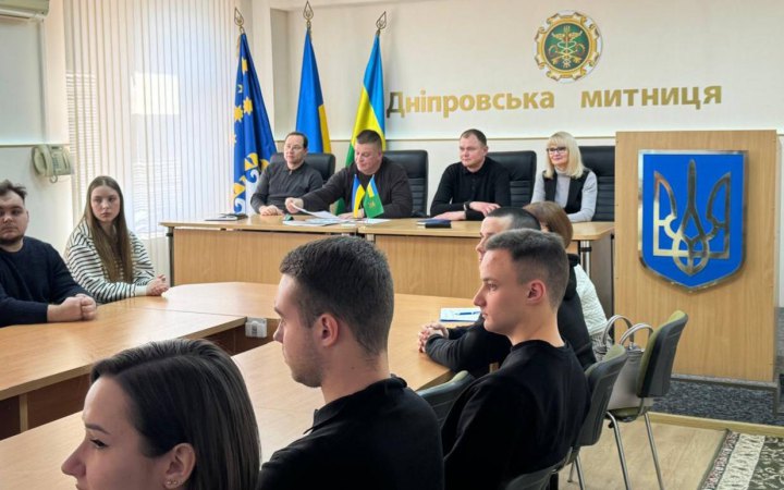 Держмитслужба реорганізувала кілька регіональних митниць