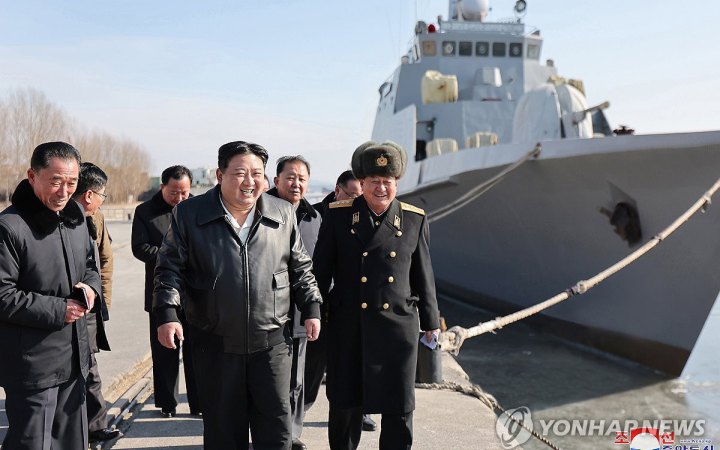 Кім Чен Ин закликав підвищити бойову готовність ВМС та готуватися до війни