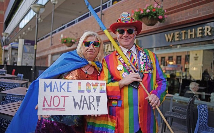 "Війна не закінчилась": у Ліверпулі відбувся Марш рівності KyivPride