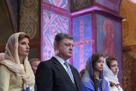Порошенко виступив за об'єднання православних у незалежну від Москви церкву