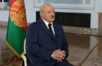 Лукашенко назвал Крым "де-факто и де-юре российским" и собрался с Путиным в Севастополь