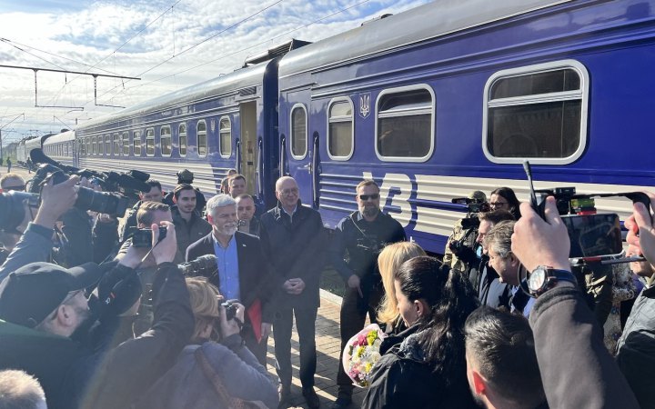 Президенти Чехії та Словаччини прибули з візитом до Києва