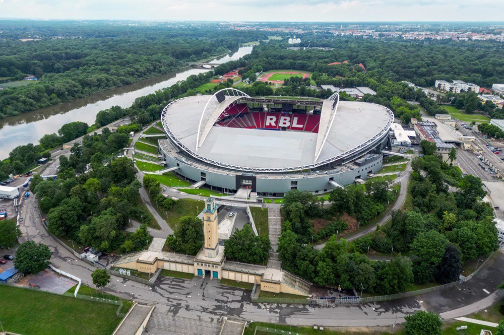 Ред Булл Арена у Лейпцигу. Місткість – 40 тисяч.