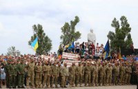 Мариуполь отпраздновал годовщину освобождения от боевиков