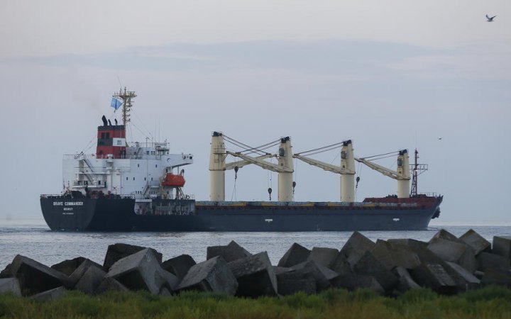 ​За дві доби з портів Великої Одеси вийшли 8 суден з 182 тис. тонн агропродукції