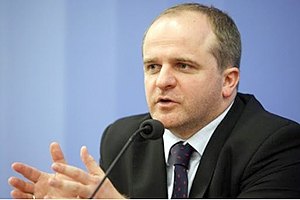 Евродепутат требует от Пшонки встречи с Тимошенко