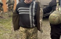 У Слов'янську затримали чоловіка, якого підозрюють у вбивстві капітана поліції. Правоохоронці взяли його під варту.