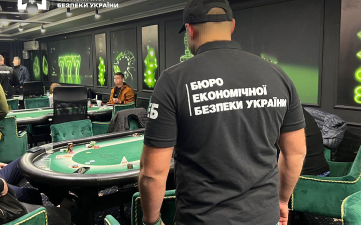 На Львівщині припинили діяльність мережі підпільних покерних клубів