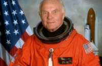 Помер американський астронавт Джон Гленн