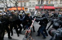 У Парижі затримали 300 екоактивістів