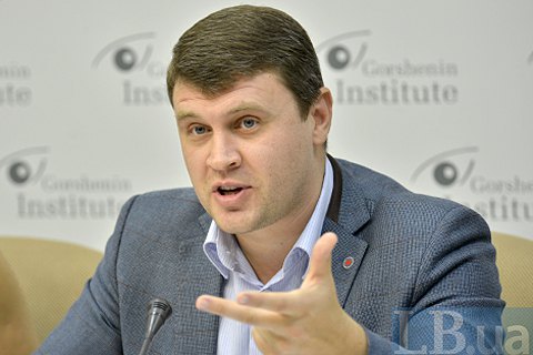 Івченко закликав Кабмін надати розрахунки підвищення мінімальної зарплати