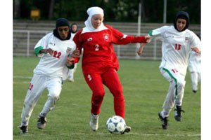 ФИФА одобрила использование хиджабов в женском футболе
