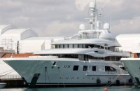 В Іспанії арештували яхту за $140 млн російського олігарха Чемезова