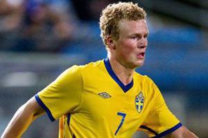 Шведский футболист проткнул легкое, приняв мяч на грудь