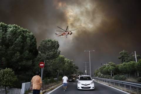 Україна запропонувала допомогу Греції в боротьбі з лісовими пожежами