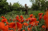 Яке “ніколи знову”, коли “знову” вже триває?