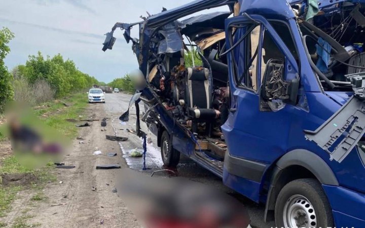 Головне за ніч та ранок суботи, 17 травня: удар по маршрутці на Сумщині, 145 боєзіткнень