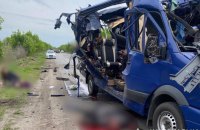 Головне за ніч та ранок суботи, 17 травня: удар по маршрутці на Сумщині, 145 боєзіткнень