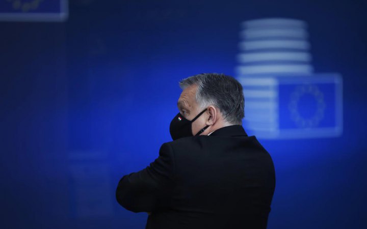 Венгрия не согласилась на предложение ЕС по нефтяному эмбарго и продолжает блокировать санкции, - Bloomberg
