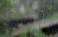 Сьогодні в північній частині України – дощ та гроза