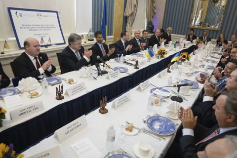 На встрече с американскими бизнесменами Порошенко назвал Украину страной возможностей для инвесторов