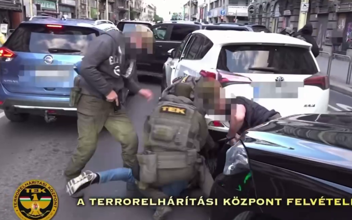 МЗС України відреагувало на жорстке затримання у центрі Будапешта українського ексдипломата за “шпигунство”