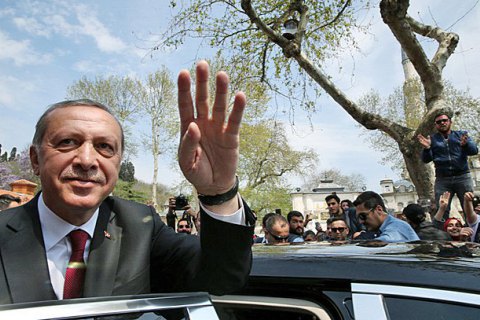 У річницю спроби перевороту Ердоган пообіцяв "відтяти голови зрадникам"