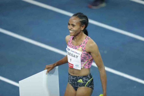 Побит мировой рекорд в беге на 1500 метров у женщин