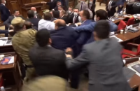 Парламент Армении прекратил работу из-за драки между депутатами