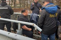 Cуддю із Закарпаття викрили на отриманні $1300 хабаря, який він називав "конфетками" 