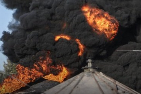 В Вишневом под Киевом взорвалась нефтебаза 