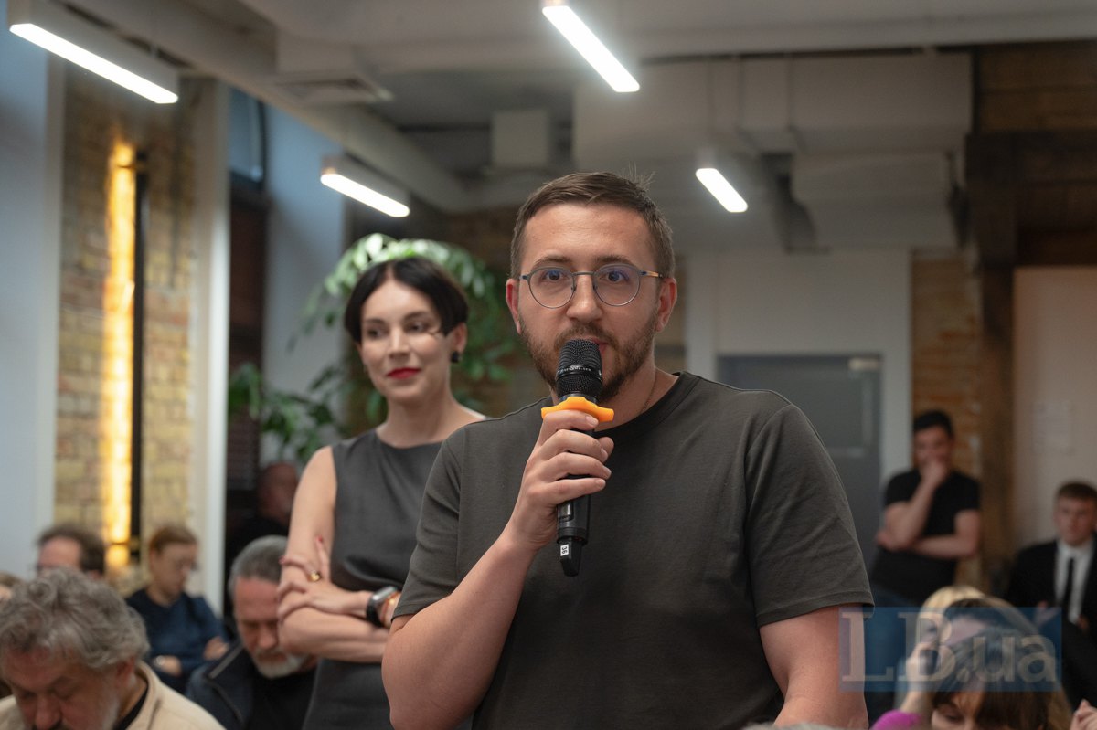 директор зі стратегічного розвитку Мережі правового розвитку Віталій Охріменко