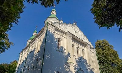 Некрополь Кирилівської церкви: від «Слова о полку Ігоревім» до Куренівського потопу 