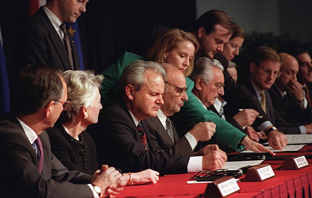 Дейтонские переговоры после которых последовало подписание мирового соглашения в Париже, 1995 года