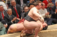 Український сумоїст Явгусишин виграв Hatsu Basho й вдруге поспіль став володарем Кубка Імператора