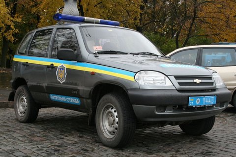 Полицейский на служебной "Ниве" попал в ДТП в Житомирской области